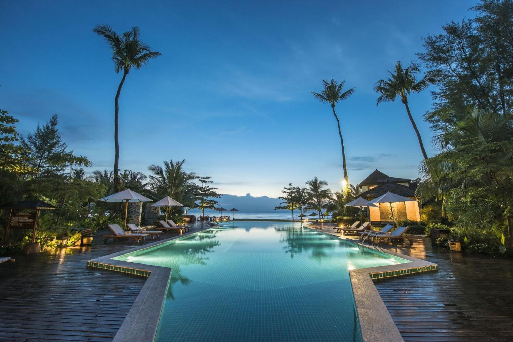 Jade Marina Resort And Spa งาปาลิ ภายนอก รูปภาพ