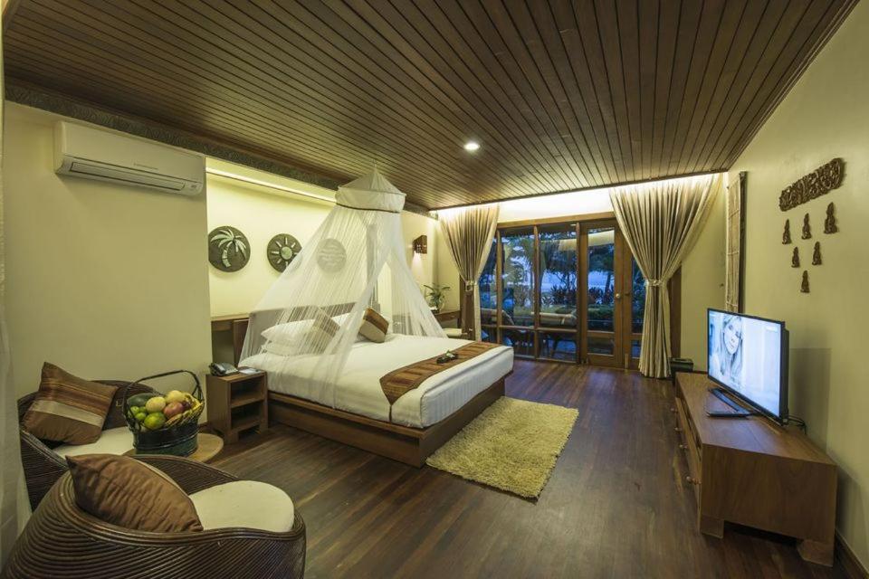 Jade Marina Resort And Spa งาปาลิ ภายนอก รูปภาพ