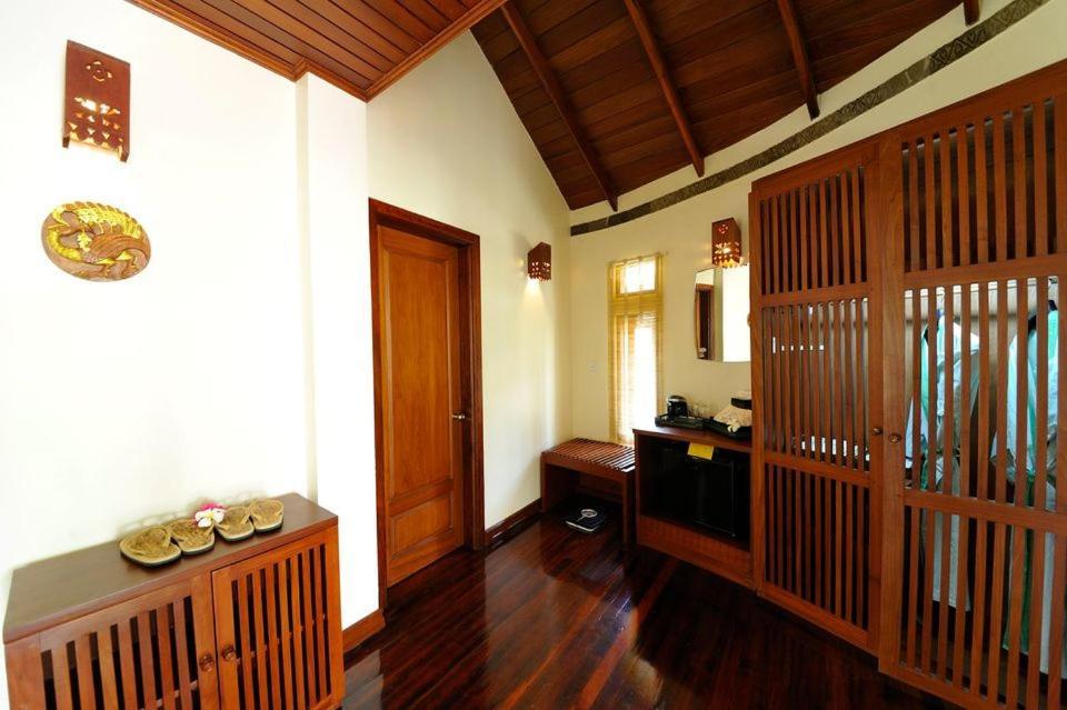 Jade Marina Resort And Spa งาปาลิ ภายนอก รูปภาพ