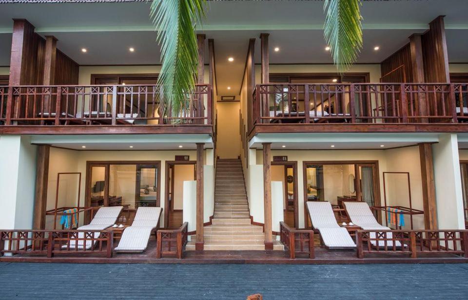 Jade Marina Resort And Spa งาปาลิ ภายนอก รูปภาพ