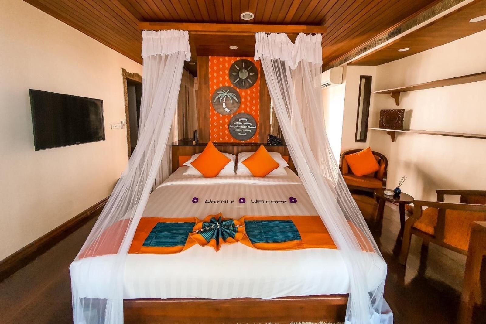 Jade Marina Resort And Spa งาปาลิ ภายนอก รูปภาพ