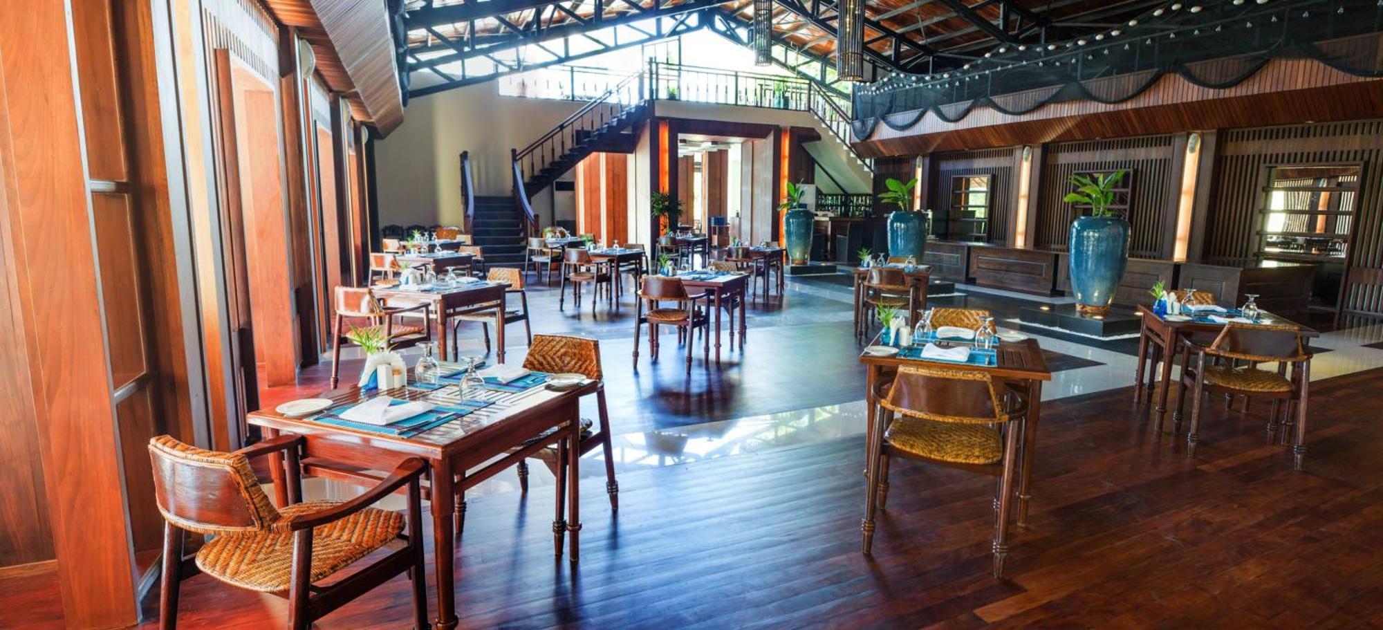 Jade Marina Resort And Spa งาปาลิ ภายนอก รูปภาพ