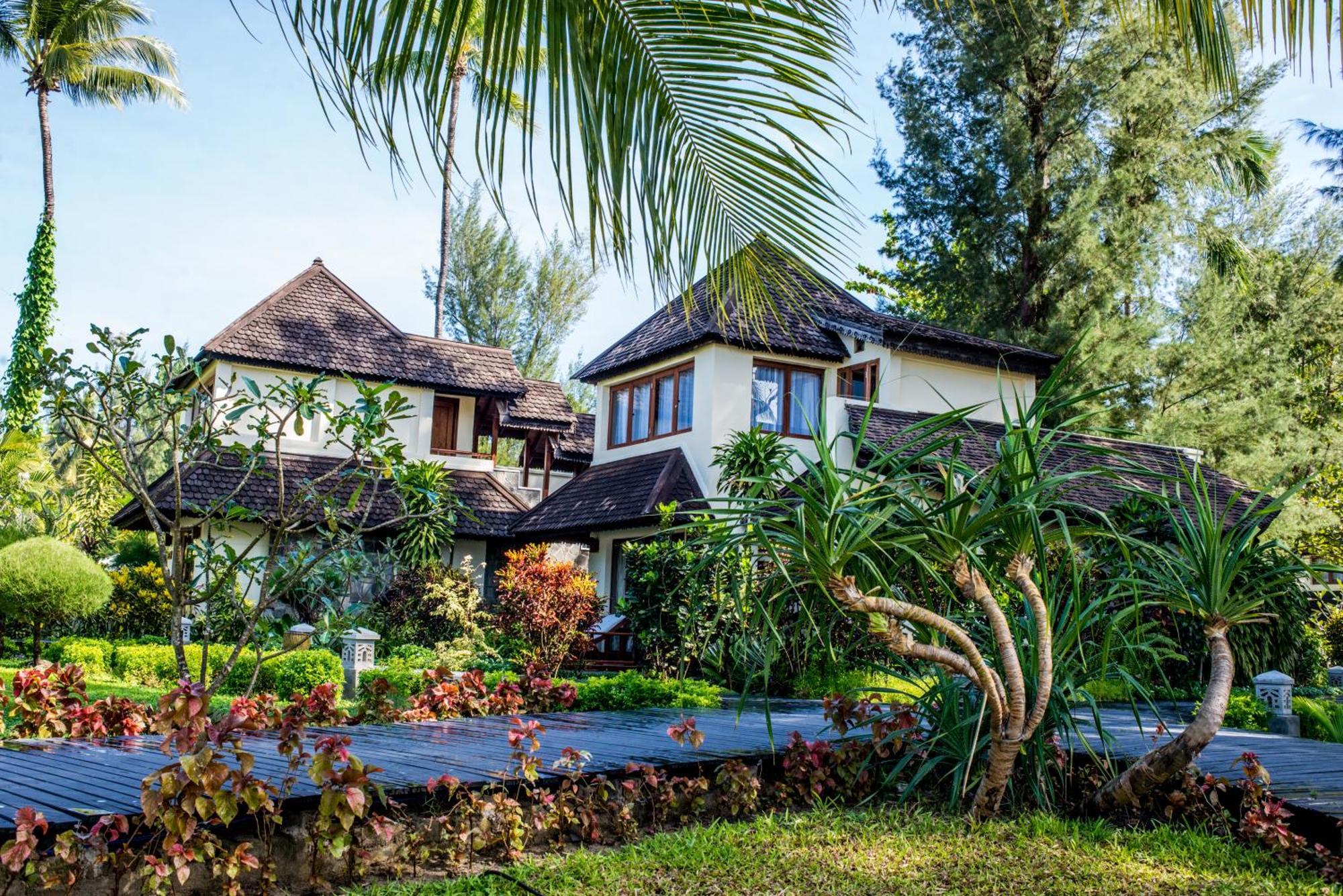 Jade Marina Resort And Spa งาปาลิ ภายนอก รูปภาพ