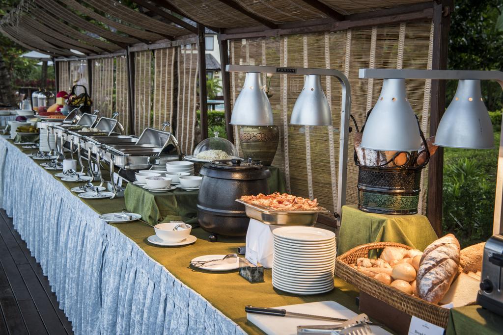 Jade Marina Resort And Spa งาปาลิ ภายนอก รูปภาพ