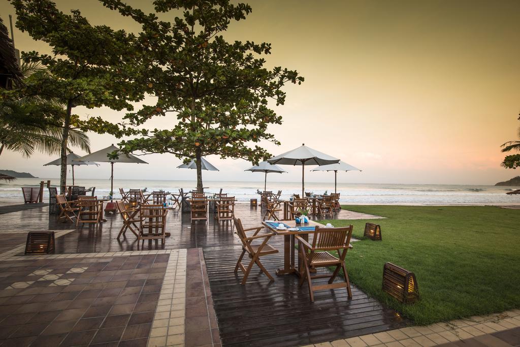 Jade Marina Resort And Spa งาปาลิ ภายนอก รูปภาพ